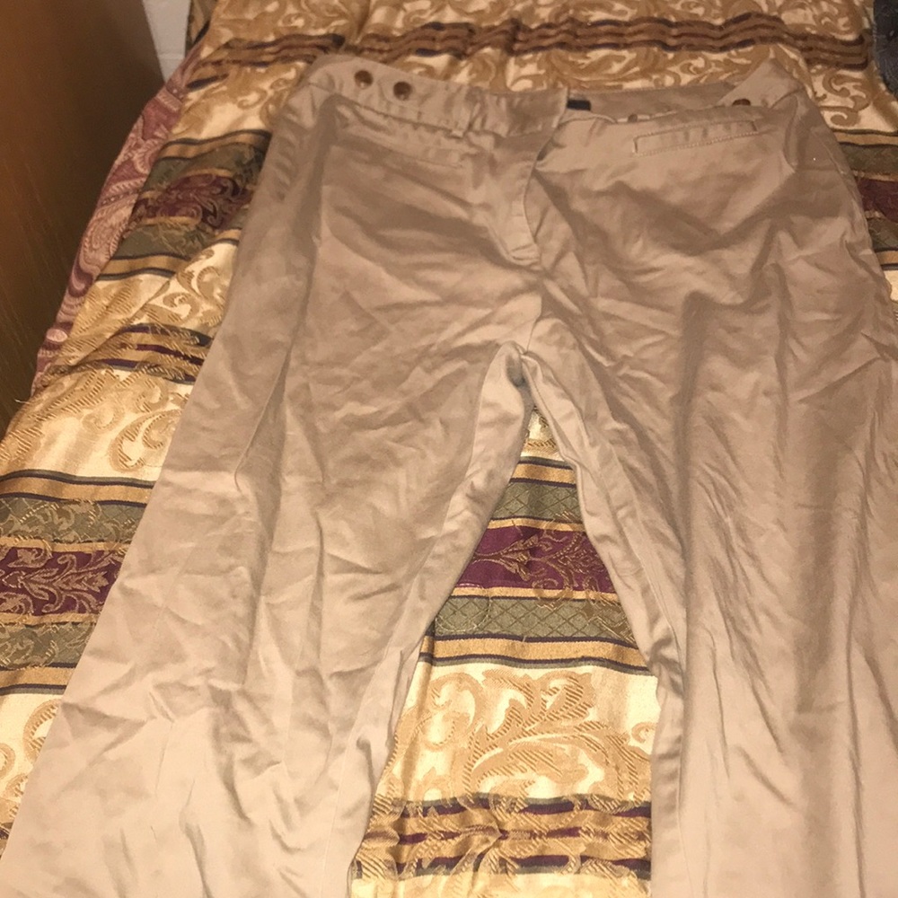 Khaki capris